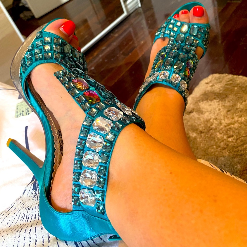 Rhino stone heels